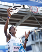 马拉松女子世界纪录大幅提升 ADIOS PRO EVO 1柏林首秀惊艳世界